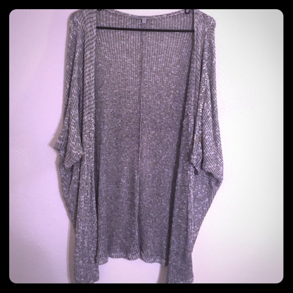 Grey/black cardigan