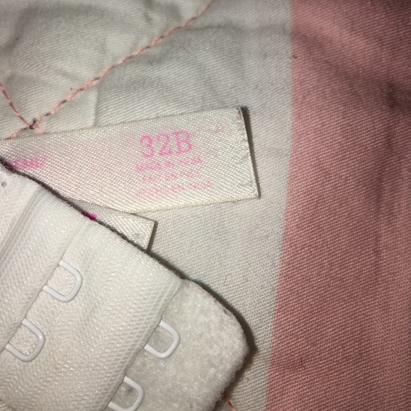 Pink bra - Picture 2 of 3