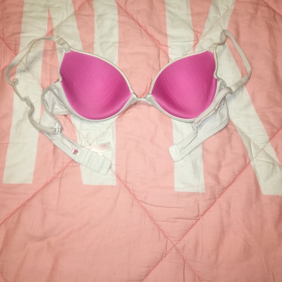 Pink bra - Picture 3 of 3