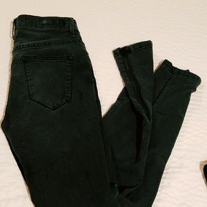 🌍DONATED🌎 Sneak Peek Skinny jeans