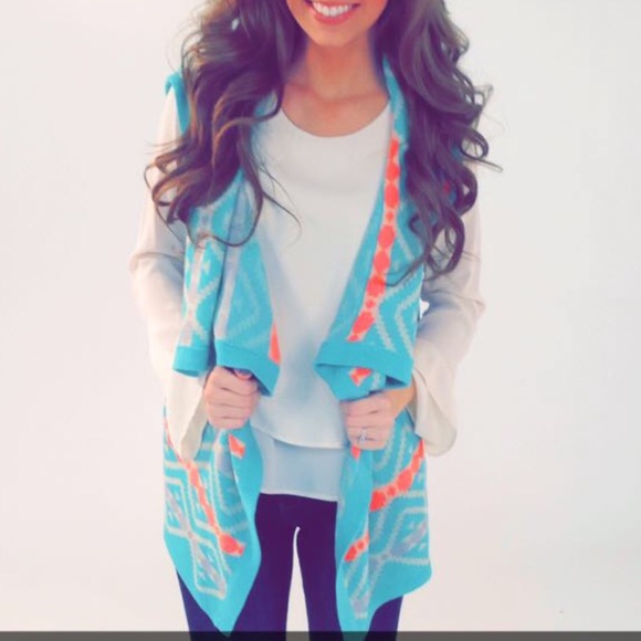 Aztec Cardi Vest - Picture 1 of 2