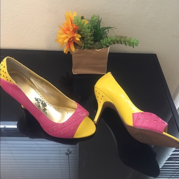 Beautiful - Picture 2 of 3