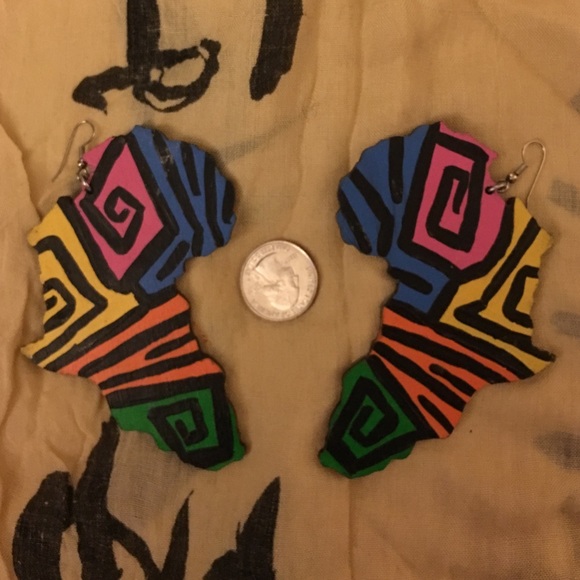 Jewelry - Abstract Africa Wooden Earrings