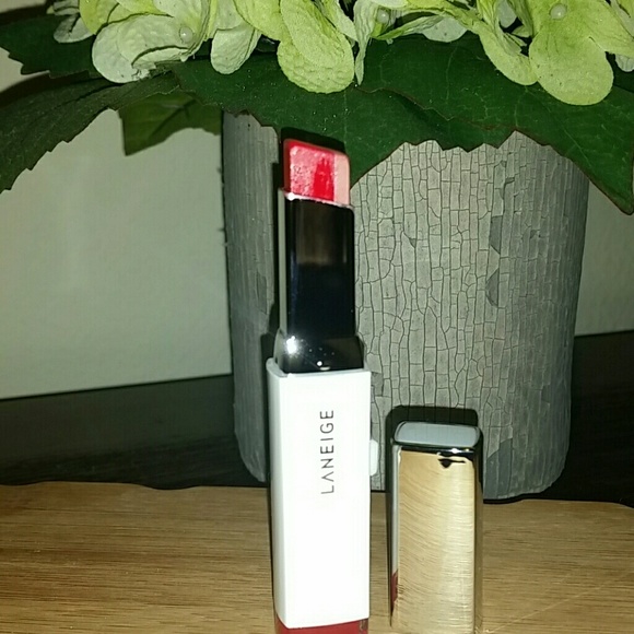 Laniege two toned lipstick