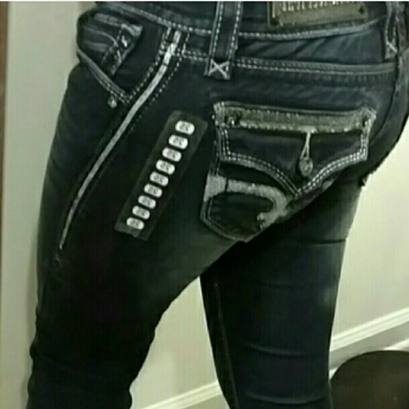 Rock Revivals 25x34 **trade value $100*** - Picture 3 of 3