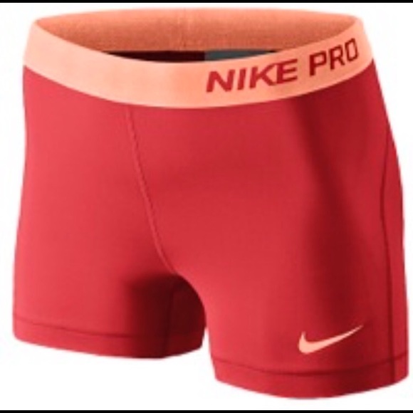 Women's Nike Pro Combat size small
