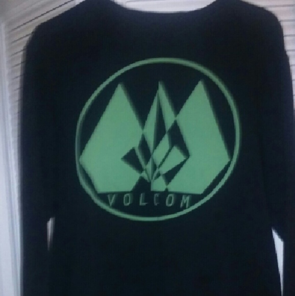 Volcom sweatshirt
