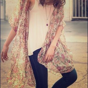 Brandy Melville kimono
