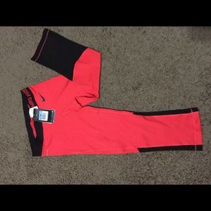 NIKE Pro dri-fit Capri tights