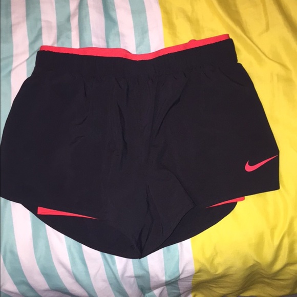 Red & black nike shorts - Picture 1 of 3
