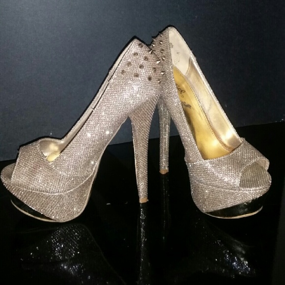 Stud heels