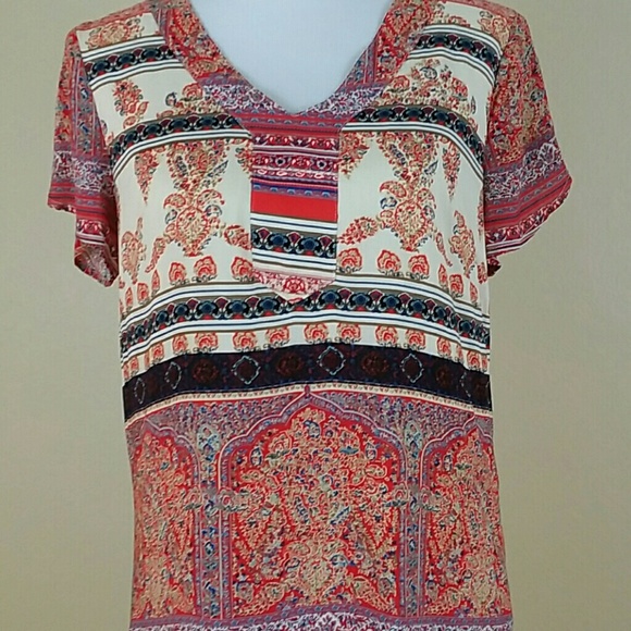 Striking red and cream patterned dress - Picture 4 of 4