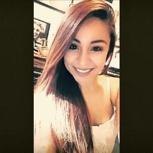 Meet your Posher, Reyna