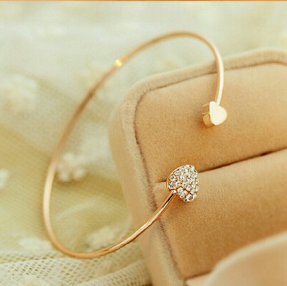 *!*Adjustable Heart Bangle*!*