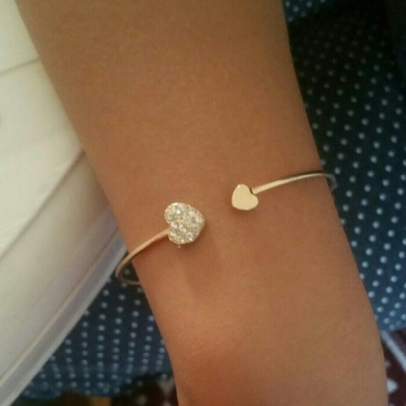 *!*Adjustable Heart Bangle*!* - Picture 2 of 3