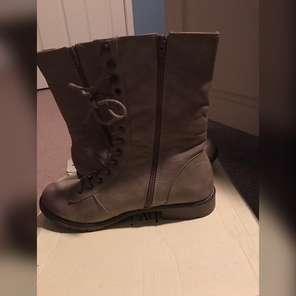 Cathy jean boot - Picture 3 of 3