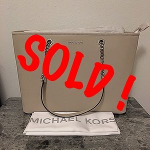 SOLD! BNWT Michael Kors Jet Set Multifunction Tote