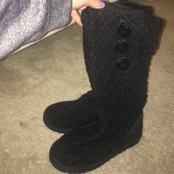 Knitted Uggs