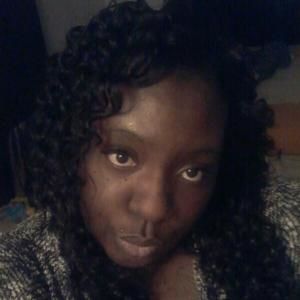 Meet your Posher, Monique