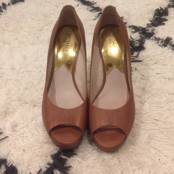 MICHAEL, Michael Kors heels - Picture 3 of 4