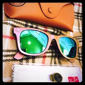 😎NWOT😎RAY-BAN WAYFARER COSMO COLLECTION