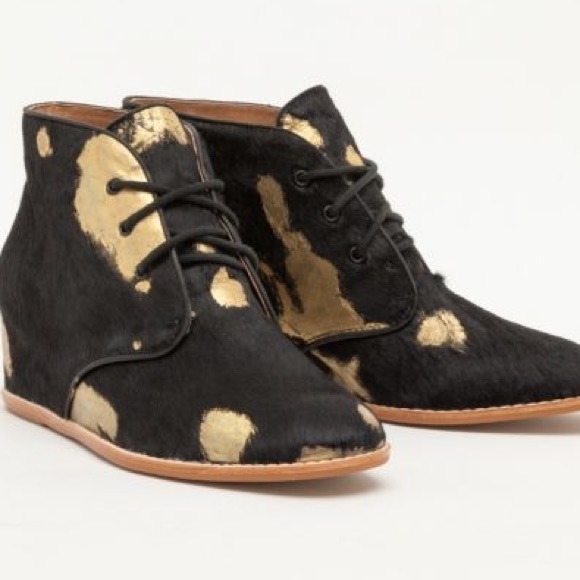 Matiko Sharon metallic pony hair