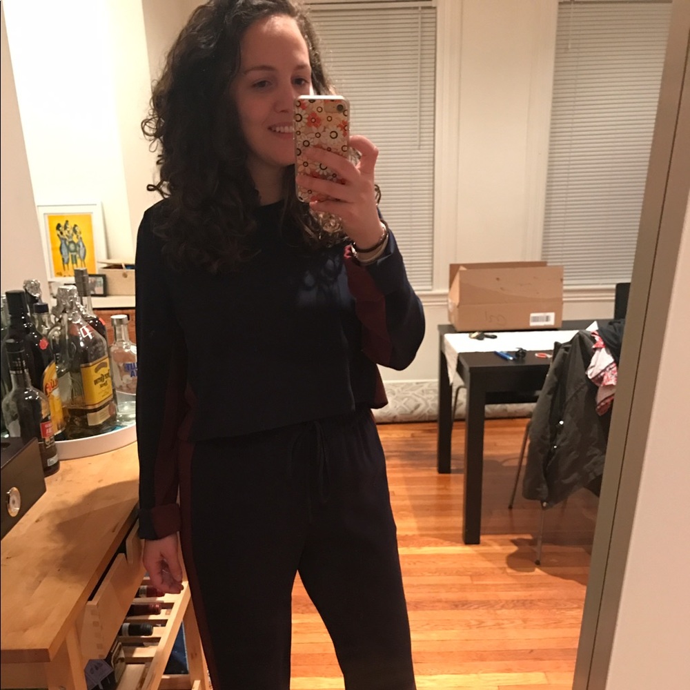 Meet your Posher, Laurah