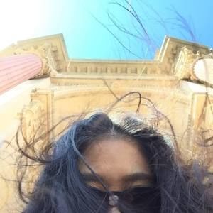 Meet your Posher, Ana maria