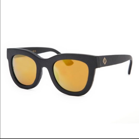 STONE COLD FOX X WONDERLAND colony leather glasses