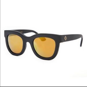 STONE COLD FOX X WONDERLAND colony leather glasses