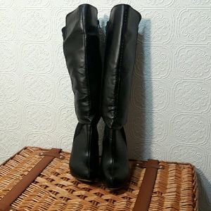 Just Fabulous black boot