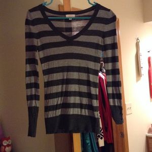 Long sleeved sweater