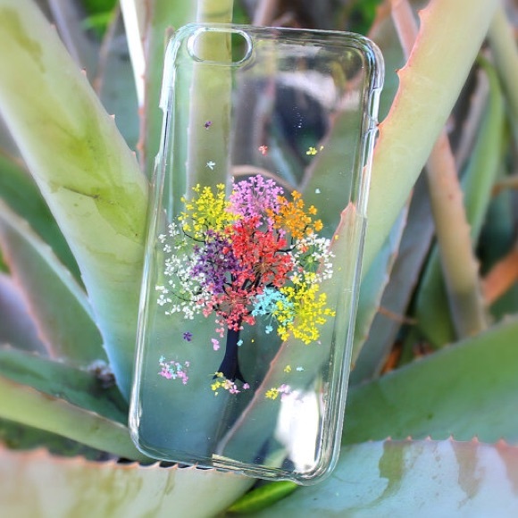 Pressed dried flowers rainbow tree phone case - Picture 2 of 4