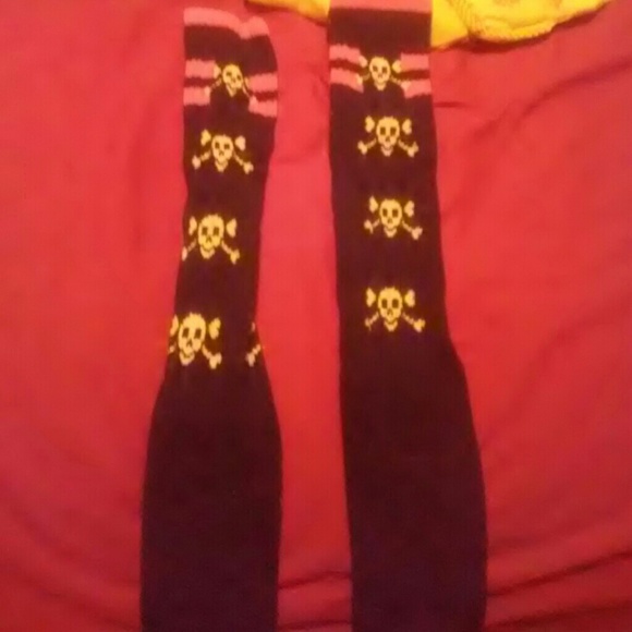 Skull socks