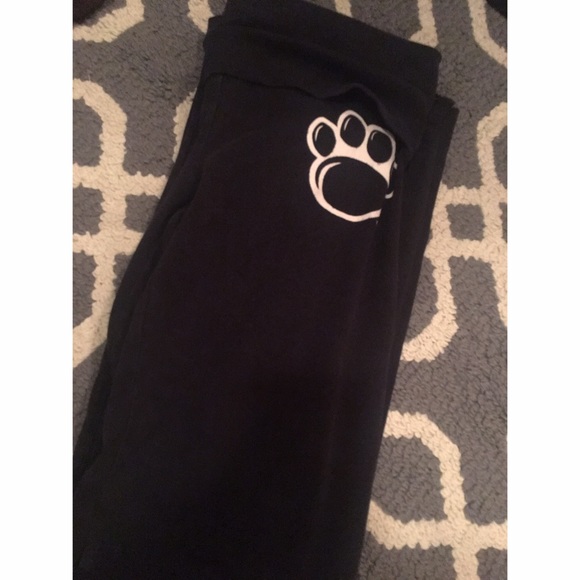 Vs bootcut yogas -Penn State edition