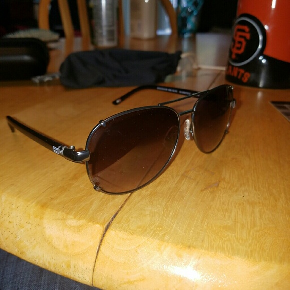 Tommy Hilfiger sunglasses - Picture 1 of 4