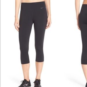 NWT Nike 'Power Legendary' Dri-FIT Thick Capris