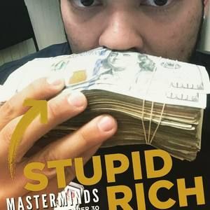 Meet your Posher, Mateo