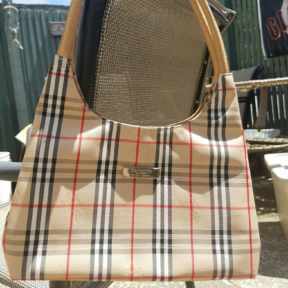 Burberry handbag - Picture 1 of 4
