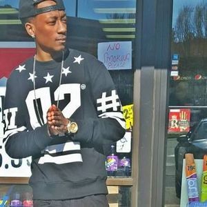 Meet your Posher, Zay