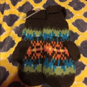 NWT Old Navy Mittens one size fits all