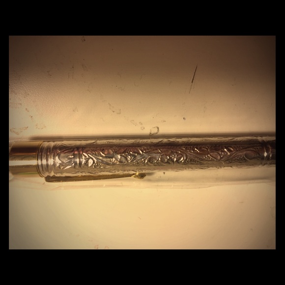 Gold plated pen with ornate design - Picture 1 of 2