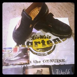 Dr Martens "AirWair"