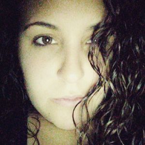 Meet your Posher, Desiree