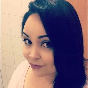 Meet your Posher, Valerie