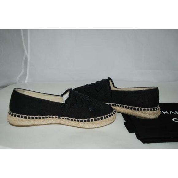 CHANEL 31016 BLACK CANVAS ESPADRILLE SZ 38 - Picture 2 of 4