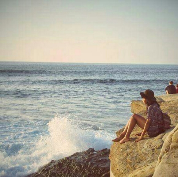 Meet your Posher, Ela - Picture 2 of 2