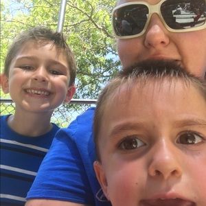 Meet your Posher, Debbie