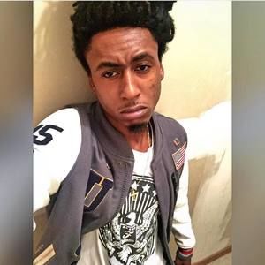 Meet your Posher, Deonte