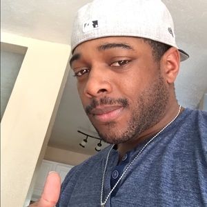 Meet your Posher, Carl